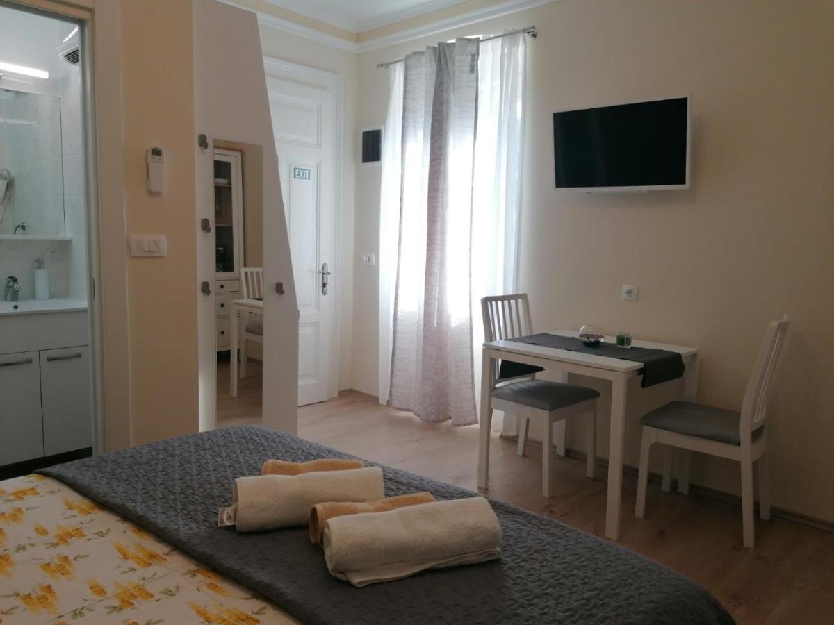 Apartman Lusetic Opatija Exterior foto